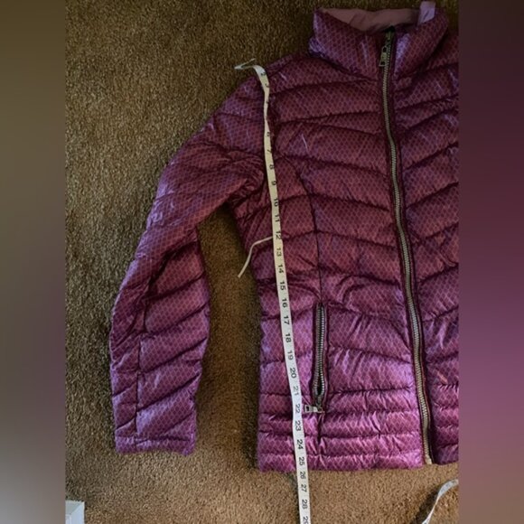 Nuage Packable Down Jacket Puffer Parka Light Zip Front Pockets Graphic Print S - Picture 16 of 16